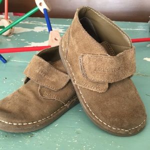 Perry Ellis America lil Boys' Suede Chukka boots